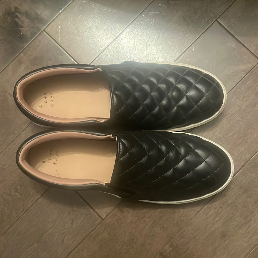 A New Day Reese Black Quilted Comfort Sneakers size 8